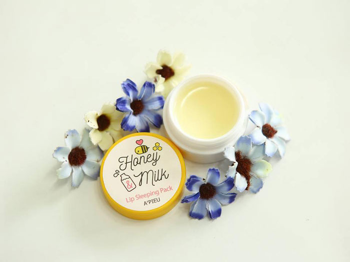Молочно-медовая ночная маска для губ A'PIEU Honey & Milk Lip Sleeping Pack фото 3 | Sweetness