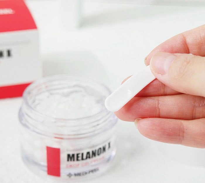 MEDI-PEEL Melanon X Drop Gel Cream Капсульный гель-крем с ретинолом фото 4 / Sweetness